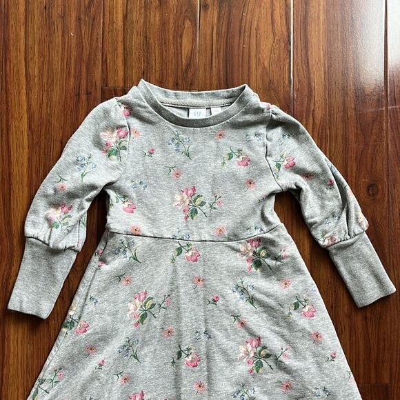 Bundle of Gap x Sarah Jessica Parker Dress and LOL Surprise Doll Mermaid Dress - Picture 10 of 15